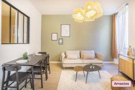 
                                                                                        Location
                                                                                         Marseille - 13005 T2 entièrement meublé et rénové