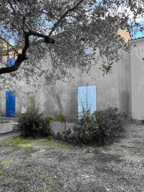 
                                                                                        Vente
                                                                                         Mazet 3 pièces 44 m2 avec 2 terrasses La Londe Les Maures