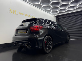 
                                                                                        Voiture
                                                                                         Mercedes-Benz A Class 2.1 A200d AMG Line (Premium) 7G-DCT Euro 6 (s/s) 5dr