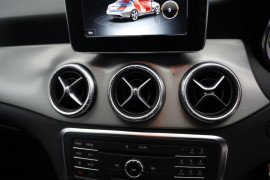 
                                                                                        Voiture
                                                                                         Mercedes-Benz CLA 2.0 CLA250 AMG Sport Coupe 7G-DCT 4MATIC Euro 6 (s/s) 4dr
