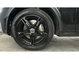 
                                                                                        Voiture
                                                                                         Mercedes-Benz GLC-Class