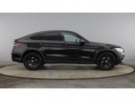
                                                                                        Voiture
                                                                                         Mercedes-Benz GLC-Class
