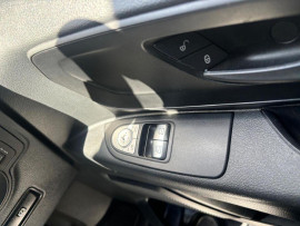 
                                                                                        Voiture
                                                                                         Mercedes-Benz Vito 2.1 119 CDI BlueTEC Sport Crew Van Double Cab 5dr Diesel G-Tronic+ RWD L1 Euro 6 (s/s) (190 ps)