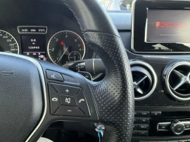 
                                                                                        Voiture
                                                                                         MERCEDES CLASSE B DESIGN