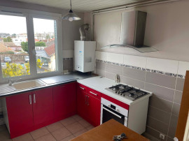 
                                                                                        Location
                                                                                         MERIGNAC CENTRE Tout à pied  ApptF5 81m2 3ch 2e