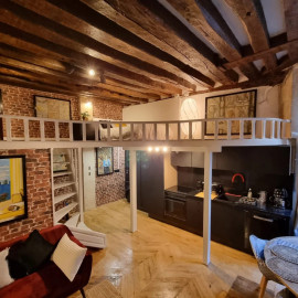 Location
Merveilleux appartement, très calme, très bon quartier, Paris (loyer tout inclus)