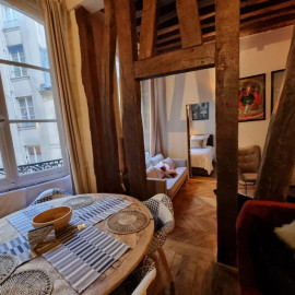 Location
Merveilleux appartement, très calme, très bon quartier, Paris (loyer tout inclus)