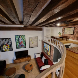 Location
Merveilleux appartement, très calme, très bon quartier, Paris (loyer tout inclus)