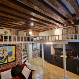 Location
Merveilleux appartement, très calme, très bon quartier, Paris (loyer tout inclus)