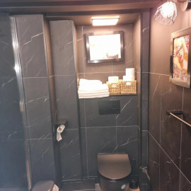 Location
Merveilleux appartement, très calme, très bon quartier, Paris (loyer tout inclus)