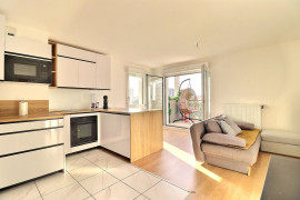 
                                                                                        Vente
                                                                                         Métro 4 - Duplex 73m² - Terrasse