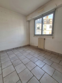 
                                                                                        Vente
                                                                                         METRO GOBELIN/BOULEVARD SAINT MARCEL.