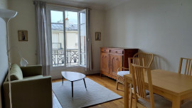 
                                                                                        Location
                                                                                         Meublé de 49m2 proche de la gare et des commerces
