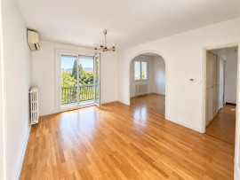 
                                                                                        Vente
                                                                                         MEYZIEU – MAISON INDIVIDUELLE AVEC JARDIN DE 80 M² HABITABLES ET 80 M² SUPPLÉMENTAIRES À AMÉNAGER