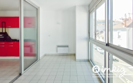 
                                                                                        Vente
                                                                                         Montchat – Grand T3 de 93m² au calme, garage, cave