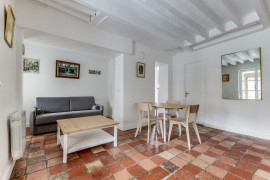 Location
Montmartre - Tertre 1 BD (loyer tout inclus)
