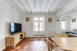 Location
Montmartre - Tertre 1 BD (loyer tout inclus)