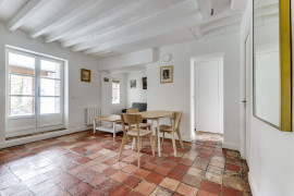 Location
Montmartre - Tertre 1 BD (loyer tout inclus)