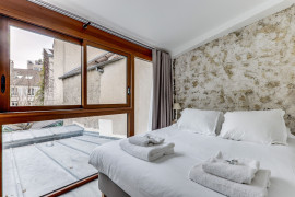 Location
Montmartre - Tertre 1 BD (loyer tout inclus)