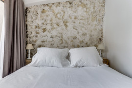 Location
Montmartre - Tertre 1 BD (loyer tout inclus)