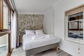 Location
Montmartre - Tertre 1 BD (loyer tout inclus)