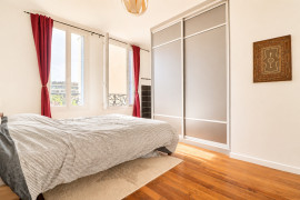 
                                                                                        Vente
                                                                                         Montrouge, secteur Mairie / Beffroi 5P 111M²