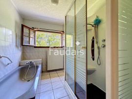 
                                                                                        Vente
                                                                                         MOON-SUR-ELLE, Maison avec vie de plain-pied, 2 chambres