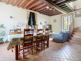 
                                                                                        Vente
                                                                                         MOON-SUR-ELLE Maison en pierre avec 2.4ha