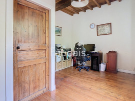 
                                                                                        Vente
                                                                                         MOON-SUR-ELLE Maison en pierre avec 2.4ha