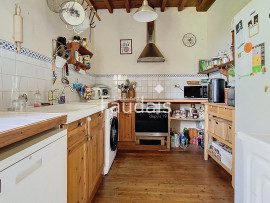 
                                                                                        Vente
                                                                                         MOON-SUR-ELLE Maison en pierre avec 2.4ha