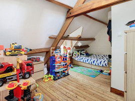 
                                                                                        Vente
                                                                                         MOON-SUR-ELLE Maison en pierre avec 2.4ha