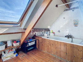 
                                                                                        Vente
                                                                                         MOON-SUR-ELLE Maison en pierre avec 2.4ha