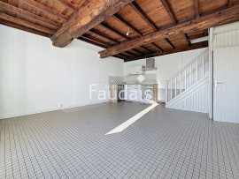 
                                                                                        Vente
                                                                                         MOYON - Idéal 1ere acquisition