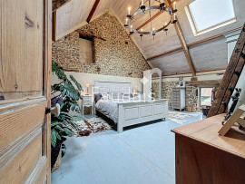 
                                                                                        Vente
                                                                                         MOYON VILLAGES - Maison en pierre pleine de charme avec gîte