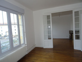 
                                                                                        Location
                                                                                         NANCY, Appartement F 5