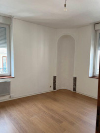
                                                                                        Location
                                                                                         Nancy Blandan loue F2