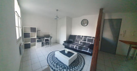 
                                                                                        Location
                                                                                         Nantes Hyper centre Studio Meublé et Equipé