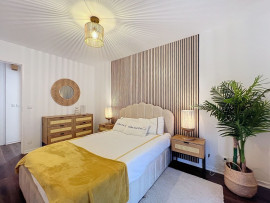 Location
New renovated apartment just 1 min from train station RER Val D’Europe , free parking underground (loyer tout inclus)