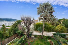 Vente
Nice - Au calme d'une rue paisible dans le quartier Cimiez Flirey