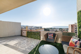 
                                                                                        Location
                                                                                         NICE / CARRAS - Appartement 3 pièces MEUBLE avec vue mer