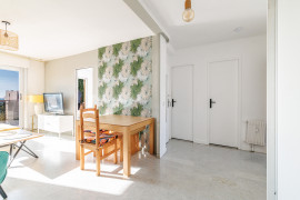 
                                                                                        Location
                                                                                         NICE / CARRAS - Appartement 3 pièces MEUBLE avec vue mer