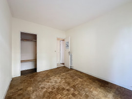 
                                                                                        Vente
                                                                                         Nice Cimiez - 3 pièces familial à rénover