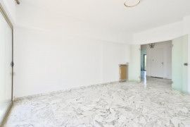 
                                                                                        Vente
                                                                                         Nice Cimiez - 3 pièces lumineux en avant dernier étage