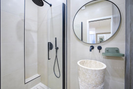 
                                                                                        Vente
                                                                                         Nice - Cimiez  - beau  3 pièces de 73 m² avec terrasse et entièrement rénové
