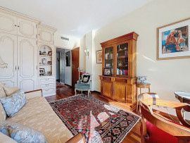 
                                                                                        Vente
                                                                                         Nice Cimiez / Cemenelum - Spacieux 3 pièces avec vue mer dans prestigieuse résidence avec parc