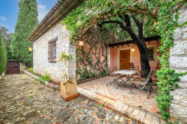 
                                                                                        Vente
                                                                                         Nice Cimiez - Charmante maison de plain-pied aux airs andalous proche du Musée Chagall