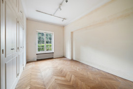 
                                                                                        Vente
                                                                                         Nice Cimiez - Charmante maison de plain-pied aux airs andalous proche du Musée Chagall