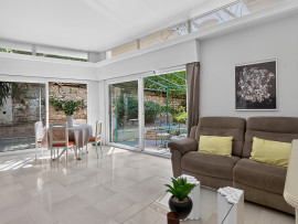 
                                                                                        Vente
                                                                                         Nice Cimiez - Proche Centre ville et collège Stanislas, beau 3 pièces 87m2 en Rez de Jardin