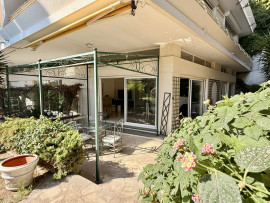 
                                                                                        Vente
                                                                                         Nice Cimiez - Proche Centre ville et collège Stanislas, beau 3 pièces 87m2 en Rez de Jardin
