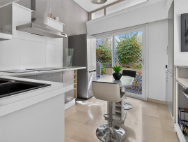 
                                                                                        Vente
                                                                                         Nice Cimiez - Proche Centre ville et collège Stanislas, beau 3 pièces 87m2 en Rez de Jardin